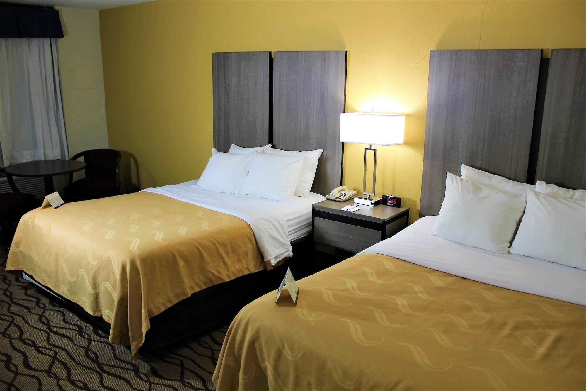 Quality Inn Форт-Стоктон Экстерьер фото