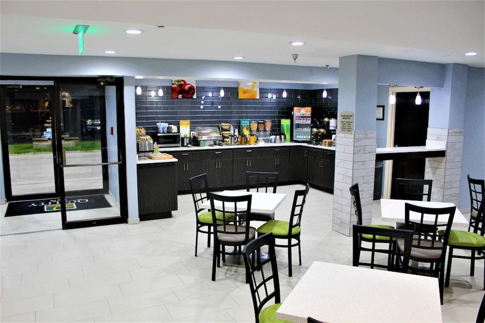Quality Inn Форт-Стоктон Экстерьер фото