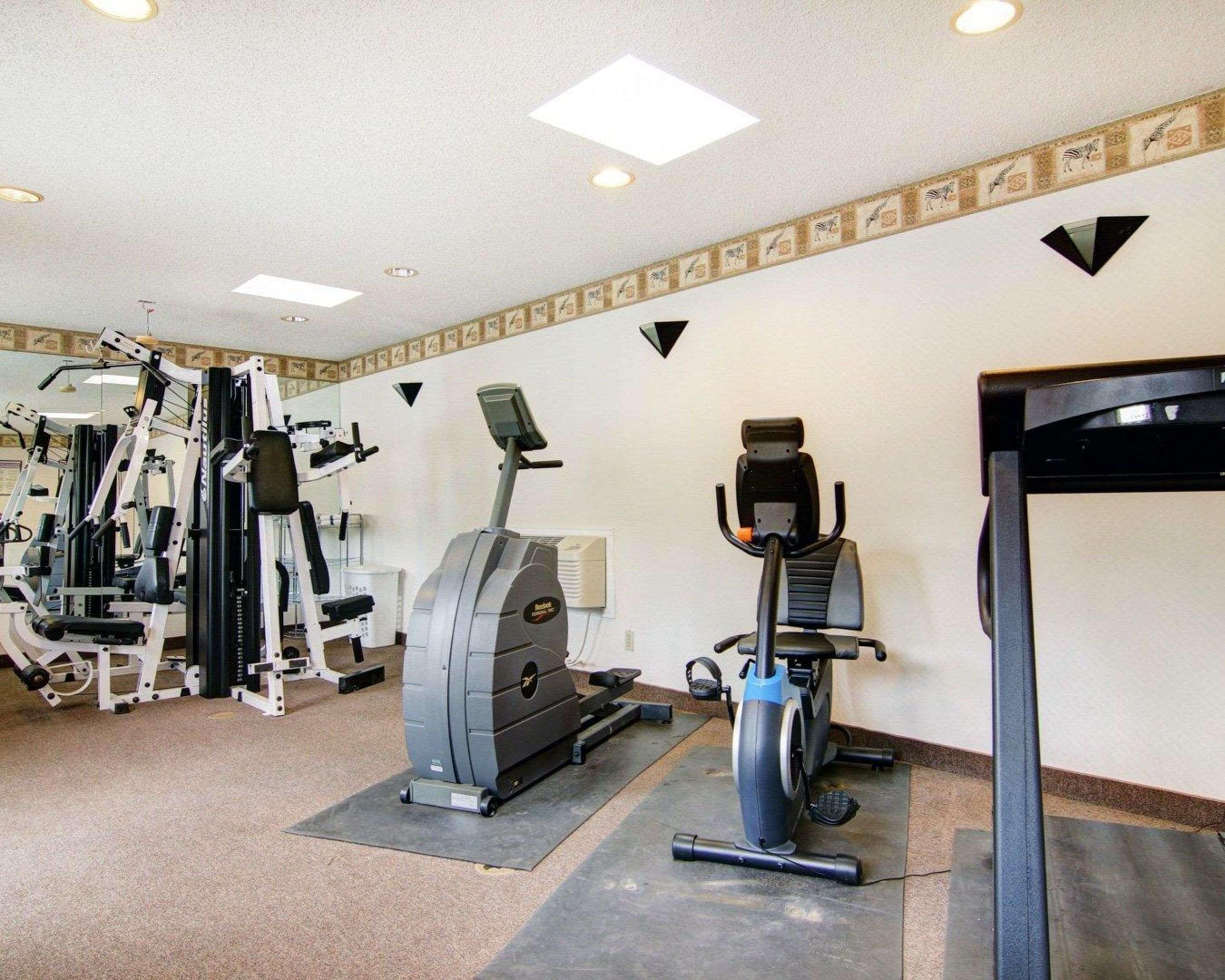 Quality Inn Форт-Стоктон Экстерьер фото