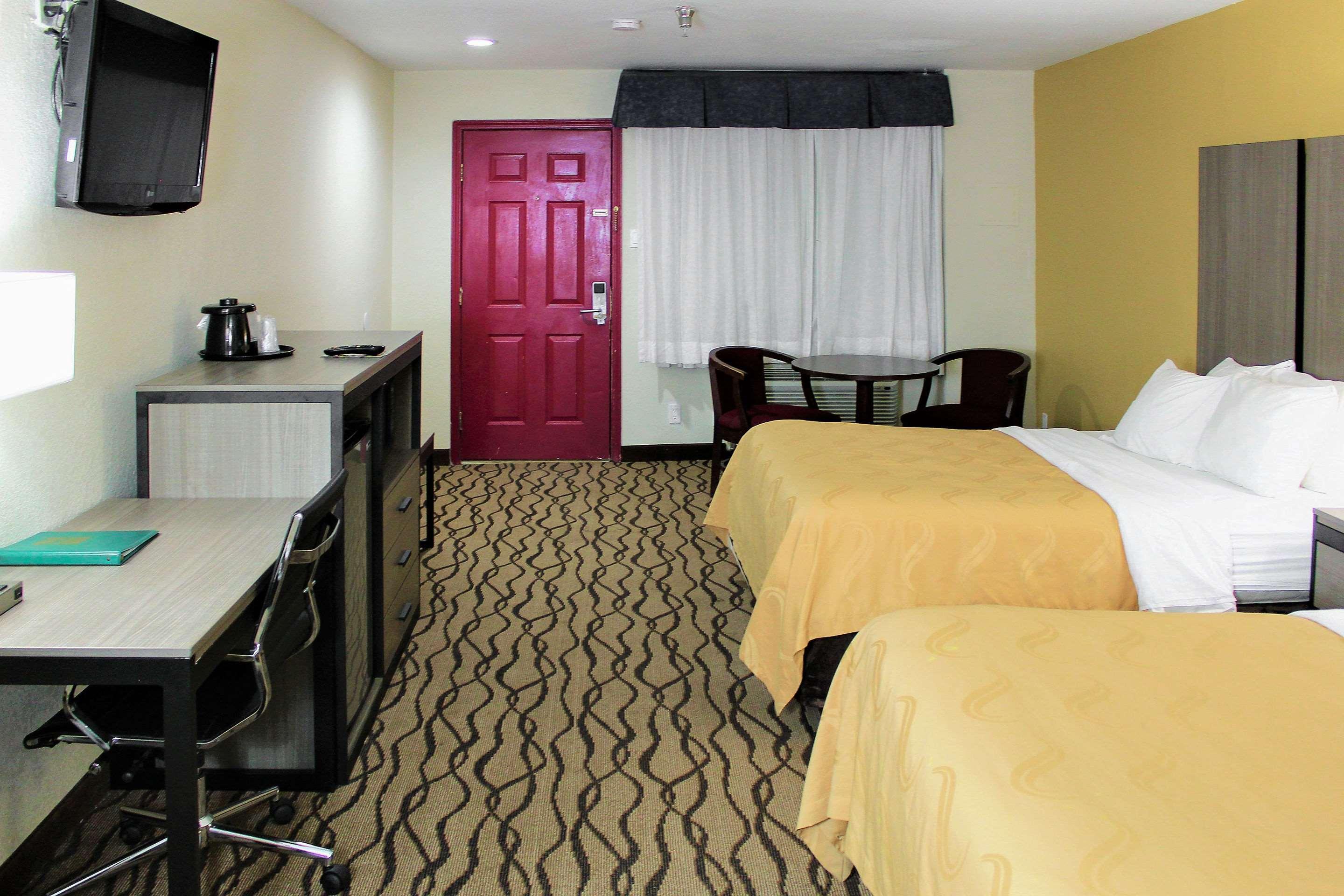 Quality Inn Форт-Стоктон Экстерьер фото