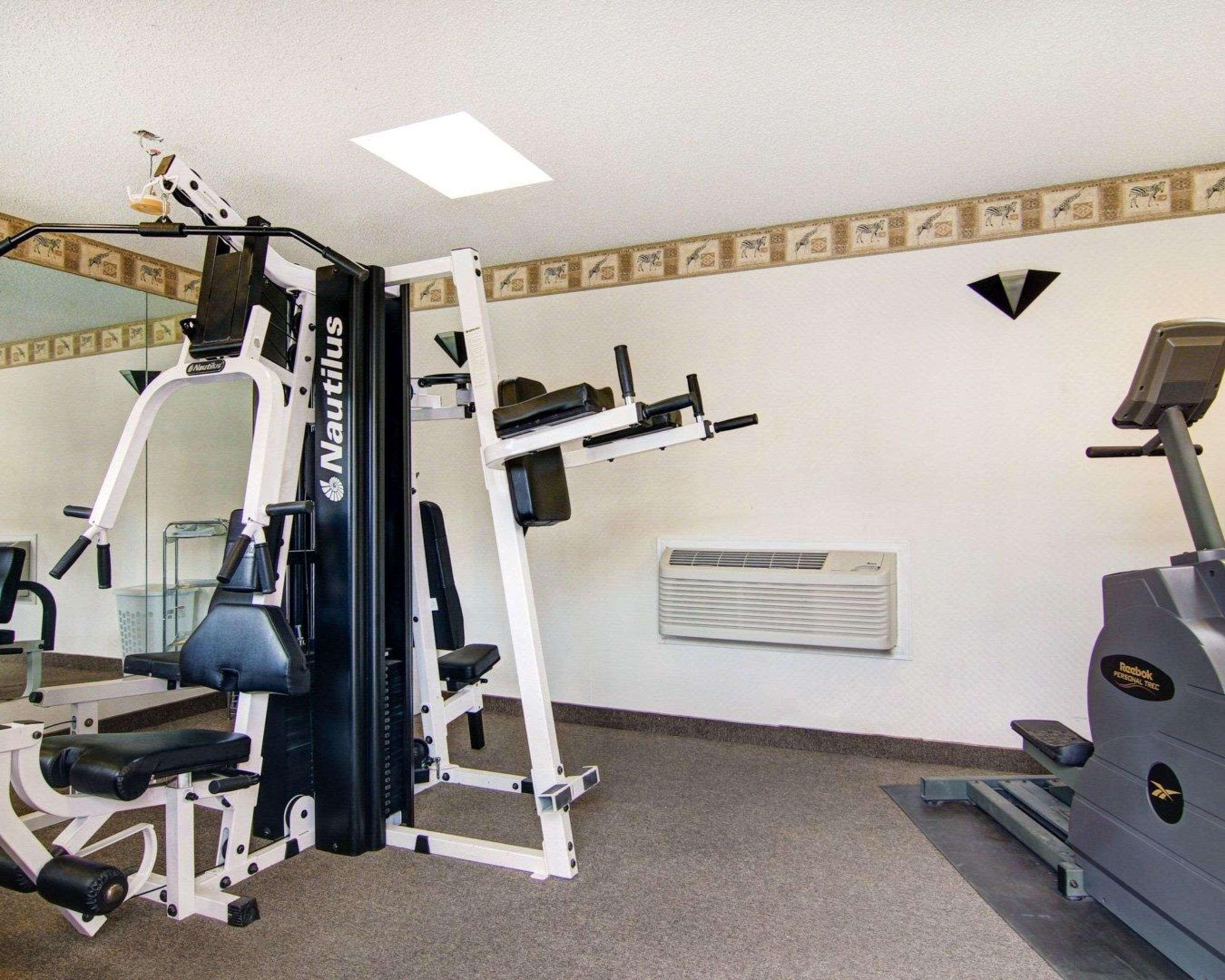 Quality Inn Форт-Стоктон Экстерьер фото
