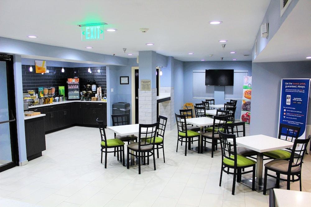 Quality Inn Форт-Стоктон Экстерьер фото