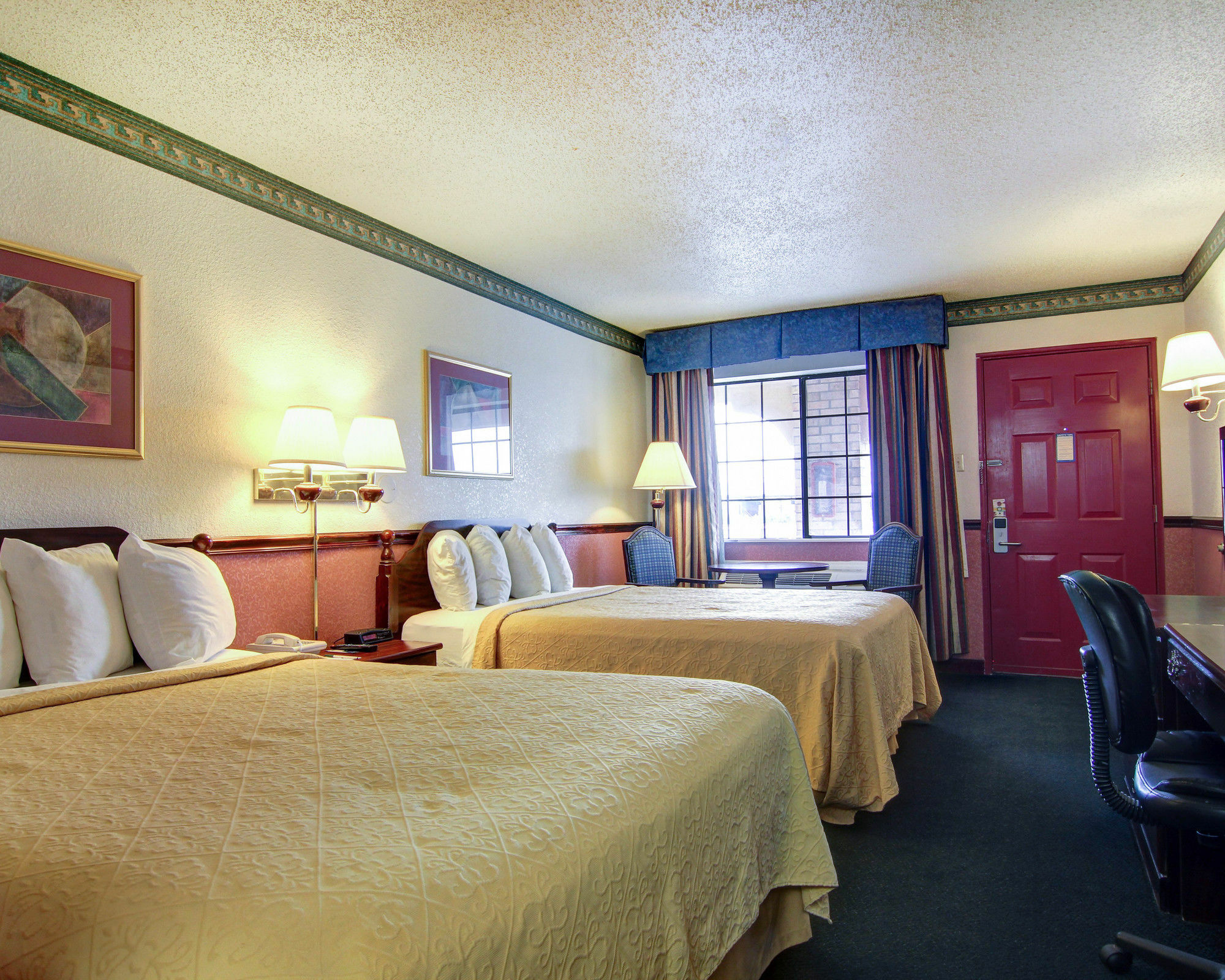 Quality Inn Форт-Стоктон Экстерьер фото